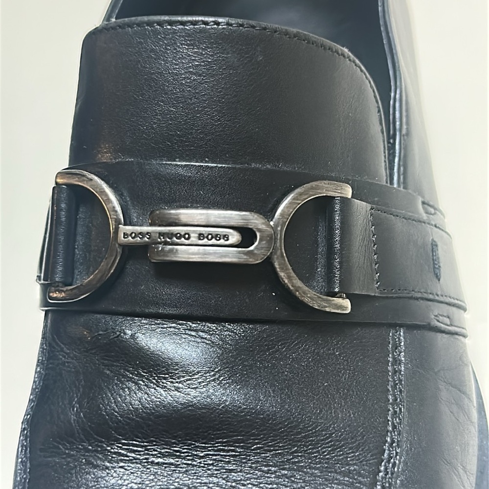 HUGO BOSS LEATHER LOAFERS WITH BRANDED HARDWARE TRIM Men's SIZE 6.5 - Picture 5 of 10